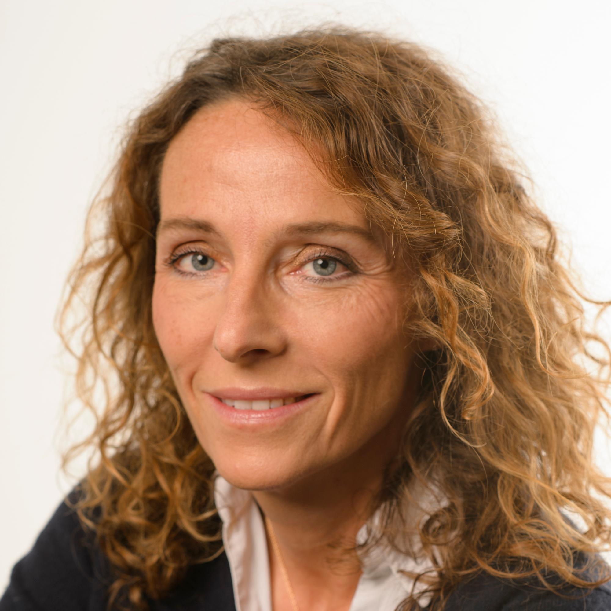 Portrait de l'auteur Laure Lugon Zugravu