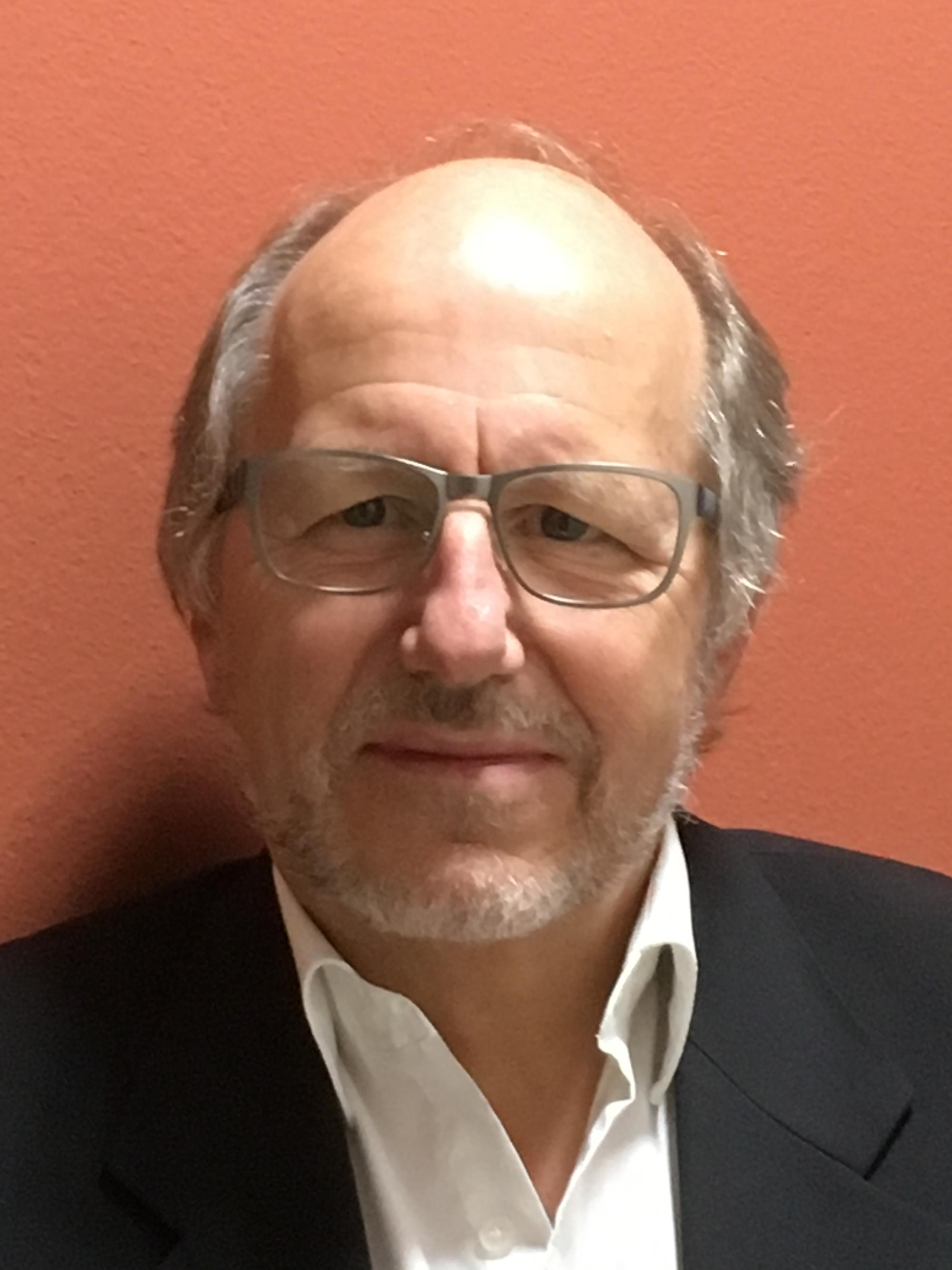 Portrait de l'auteur Jacques Aubert