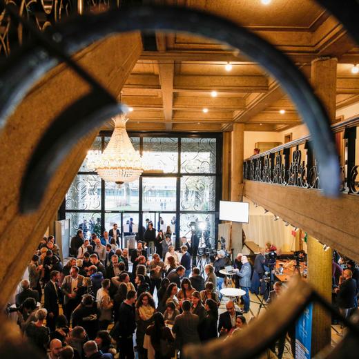 Après les élections du premier tour, à l'Université de Fribourg.