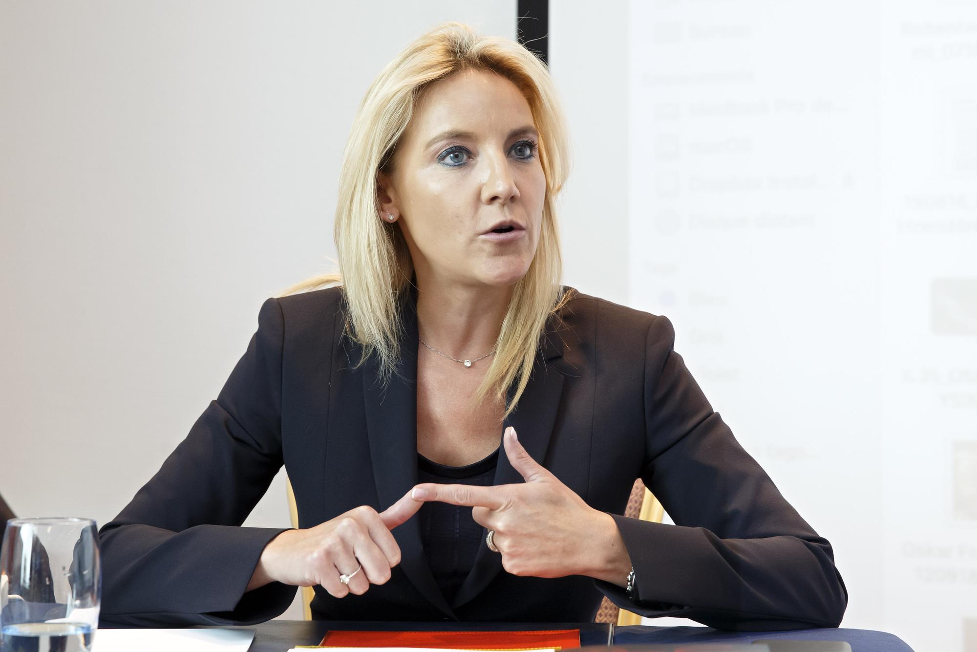 La presidente de l'UDC-Geneve Celine Amaudruz, conseillere nationale et candidate au Conseil des Etats, s'exprime sur les enjeux strategiques de la campagne electorale de l'UDC, lors d'une conference de presse, ce lundi 2 septembre 2019 a Geneve. (KEYSTONE/Salvatore Di Nolfi)