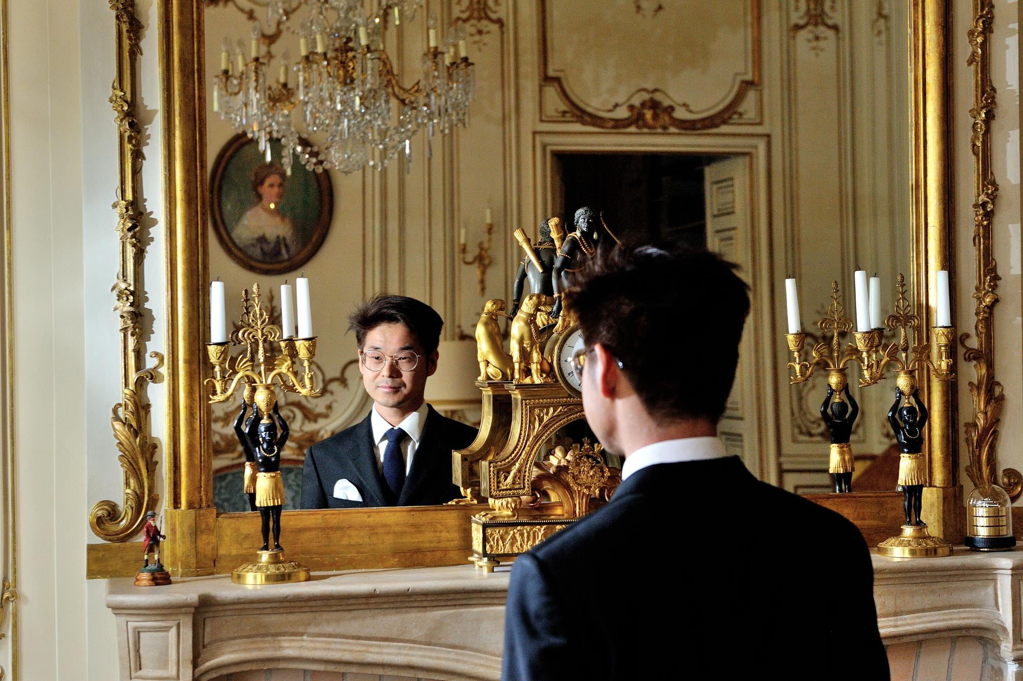 L'élu sortant, Joachim Son-Forget, exclu de la majorité présidentielle à la suite de nombreuses polémiques, se présente en indépendant. Ses chances sont très limitées, l'image qu'il laisse de son passage étant catastrophique.