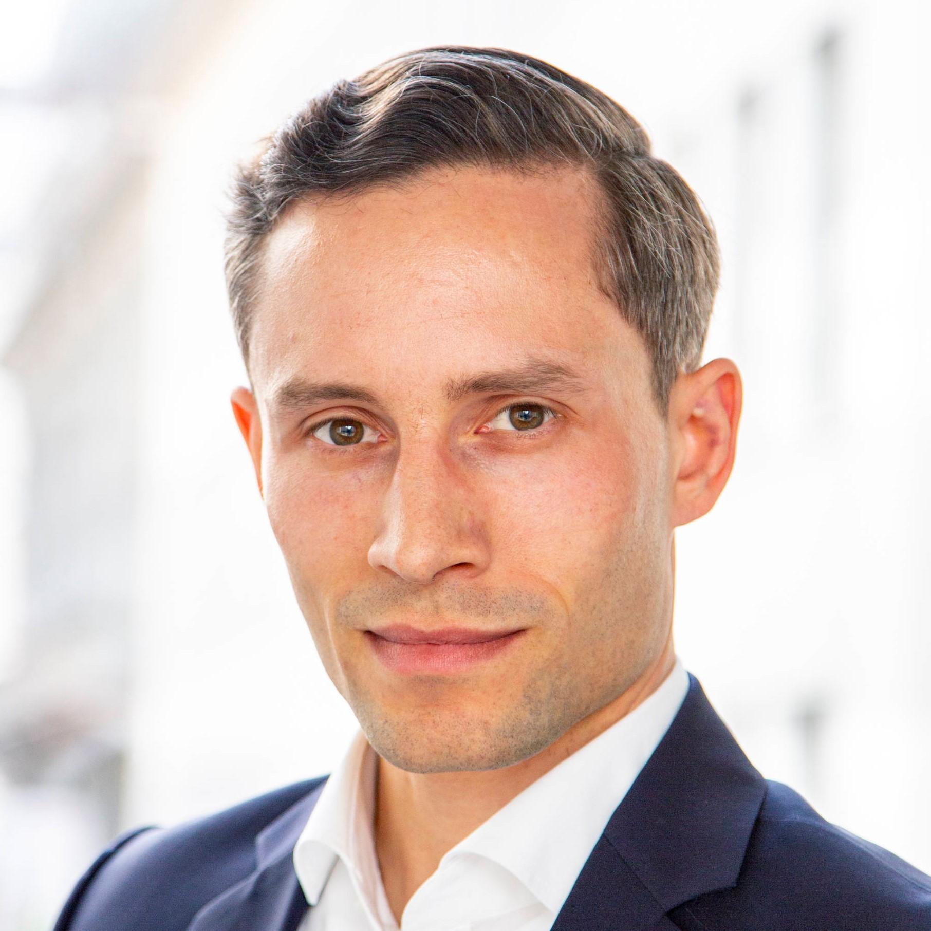 Portrait de l'auteur James Mazeau