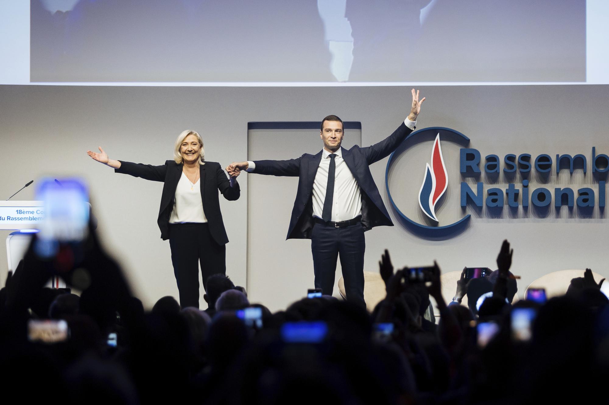 Marine Le Pen et Jordan Bardella lors de l'élection de ce dernier à la tête du Rassemblement National le 5 novembre 2022.