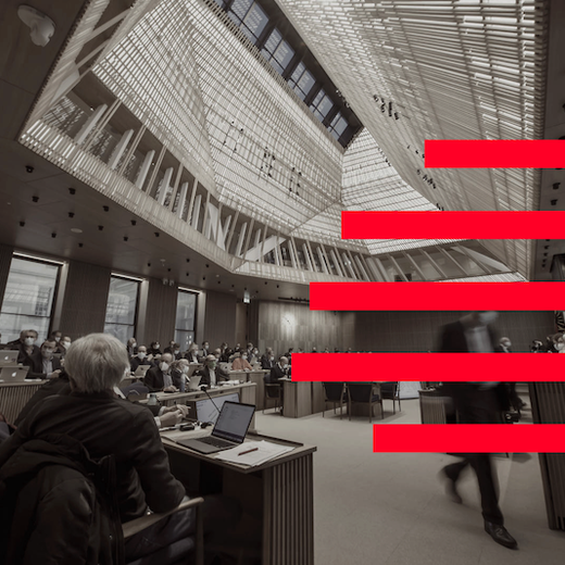 Les députés genevois dans la nouvelle salle du Grand Conseil, qui a été rénovée et inaugurée le jeudi 27 janvier 2022 à Genève.
