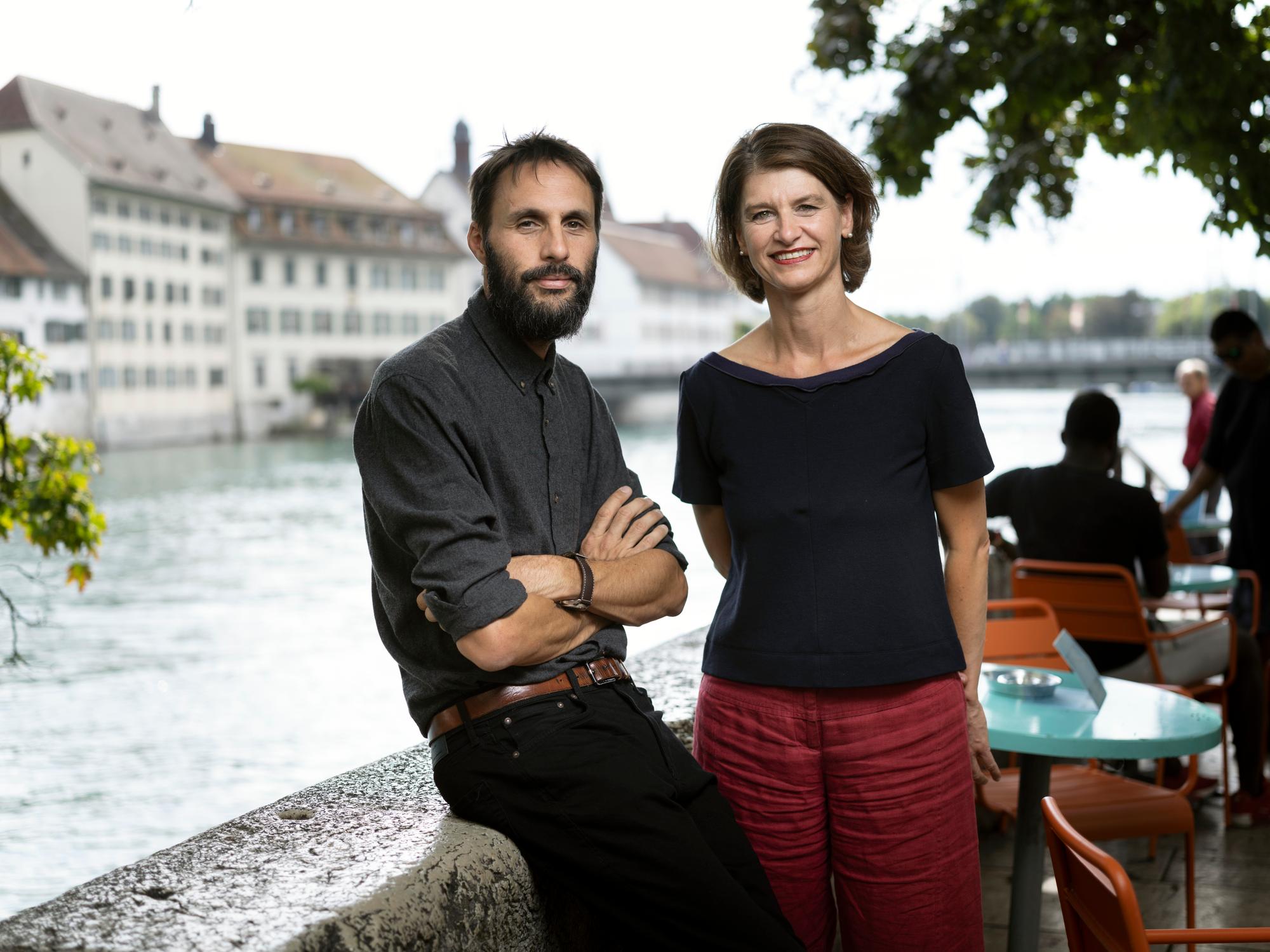 Niccolo Castelli, kunstlerischen Leitung und Monica Rosenberg, administrative Leitung (Co-Leitung Solothurner Filmtage) portraitiert am Dienstag, 30. August 2022 in Solothurn. (KEYSTONE/Gaetan Bally)