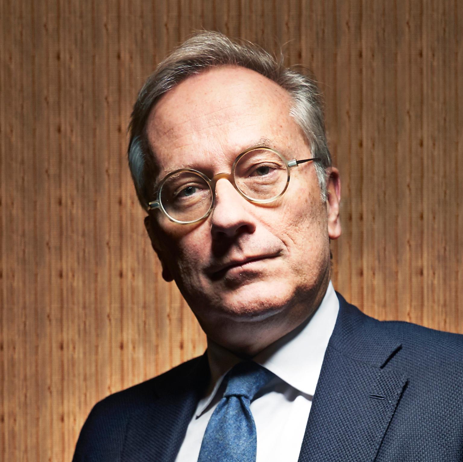 Portrait de l'auteur {this.author.name}}