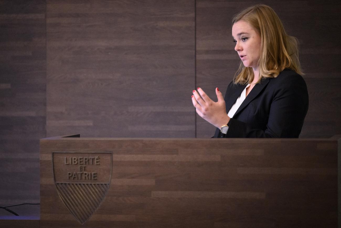 La conseillere d?Etat vaudoise Valerie Dittli parle lors de la presentation devant la presse du projet de budget du canton de Vaud pour 2023 ce jeudi 22 septembre 2022 a Lausanne. (KEYSTONE/Laurent Gillieron)