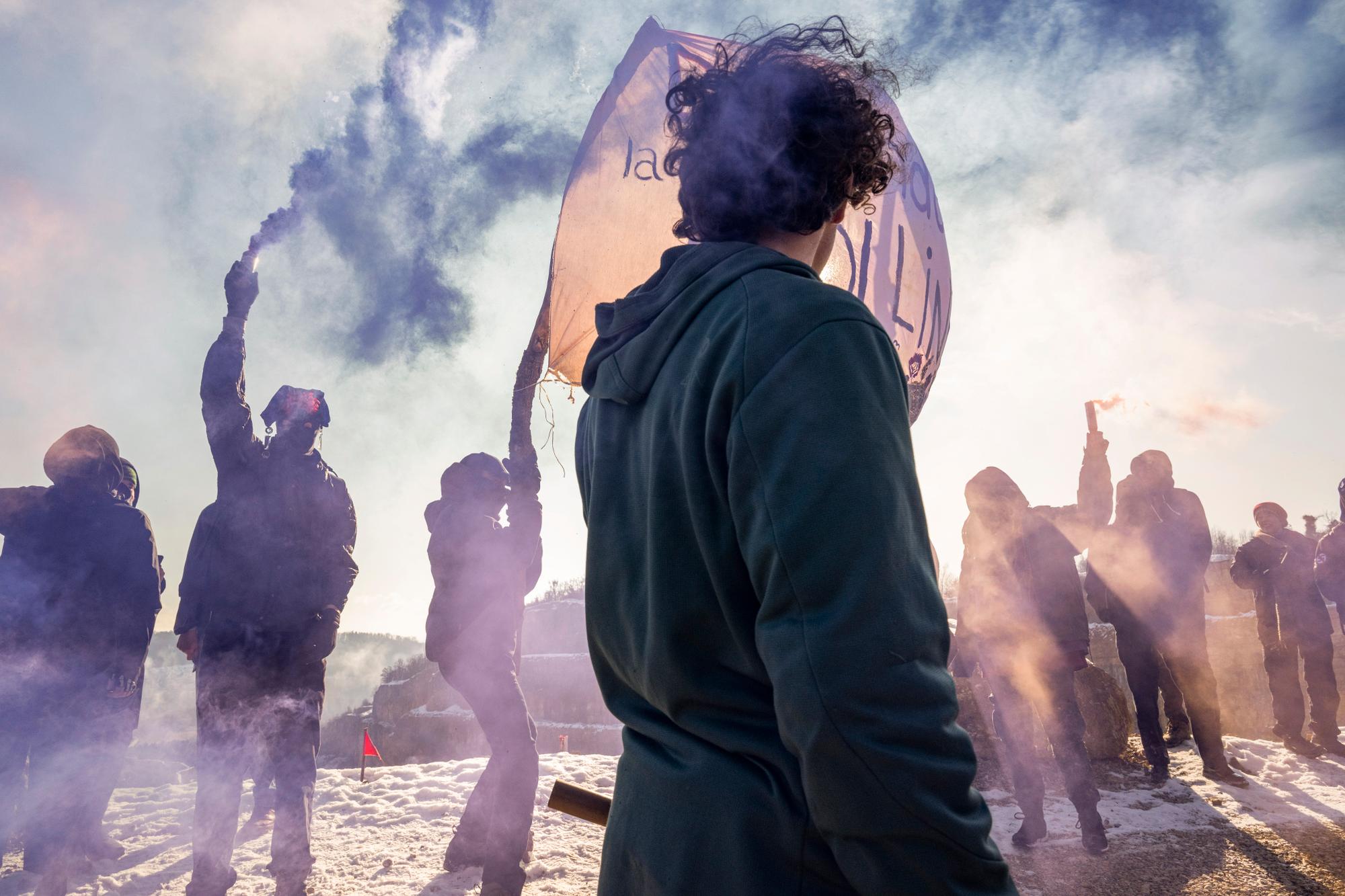 Reportage au Mormont lors de la marche funèbre suite à la décision du TF d'autoriser l'exploitation de la parcelle de la Birette - 21.01.2022 - Colinne du Mormont, la sarraz  ©Thierry Porchet