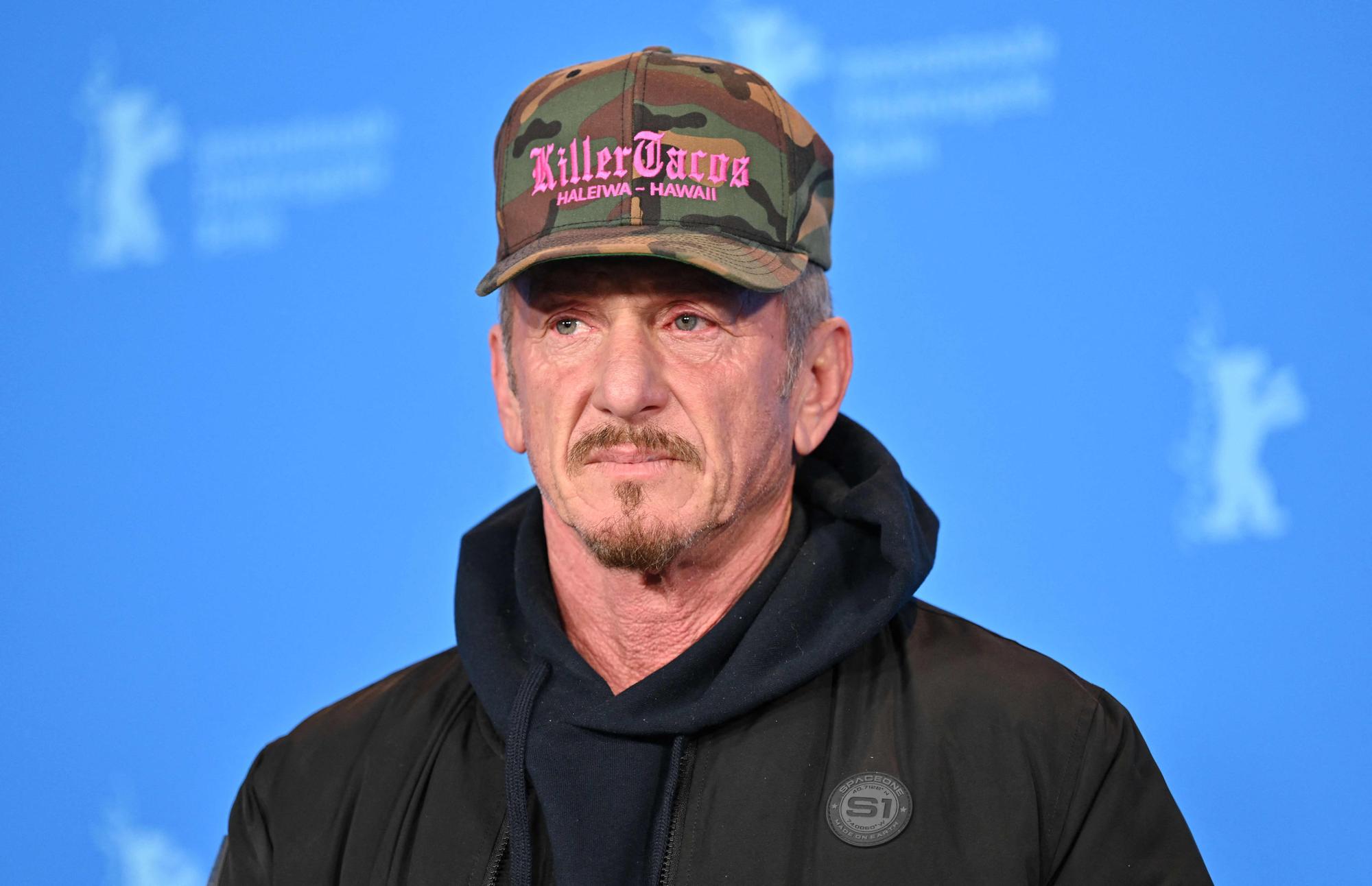 US actor and director Sean Penn poses during a photocall for the film "Superpower" presented in the Berlinale Special Gala section of the Berlinale, Europe's first major film festival of the year, on February 18, 2023 in Berlin. - The 73rd annual festival, which traditionally has the strongest political focus of the three big European cinema showcases, will mark the first anniversary of Russia's invasion in Ukraine, as well as anti-regime protests in Iran with new feature films and documentaries. (Photo by Stefanie Loos / AFP)