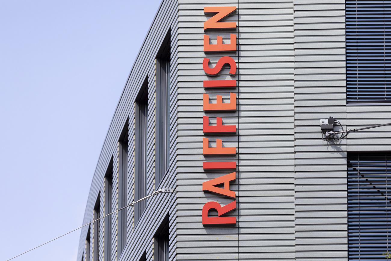 Logo of the Raiffeisen bank at its headquarters in St. Gallen, Switzerland, on June 5, 2018. (KEYSTONE/Gaetan Bally) Logo der Raiffeisenbank am Hauptsitz in St. Gallen, aufgenommen am 5. Juni 2018. (KEYSTONE/Gaetan Bally)