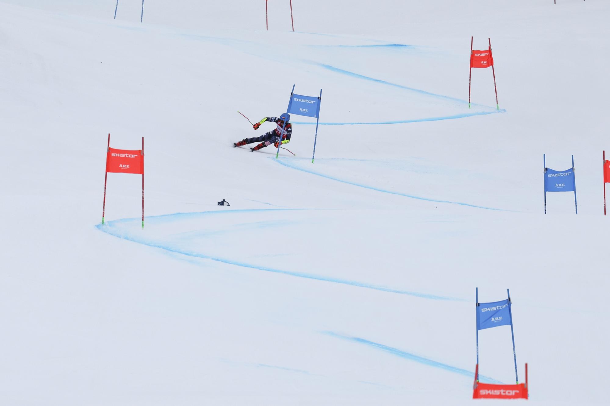 United States' Mikaela Shiffrin speeds down the course on her way to win an alpine ski, women's World Cup giant slalom race, in Are, Sweden, Friday, March 10, 2023. Shiffrin has won her record-tying 86th World Cup race with victory in a giant slalom, matched the overall record set by Swedish great Ingemar Stenmark 34 years ago. (AP Photo/Alessandro Trovati)