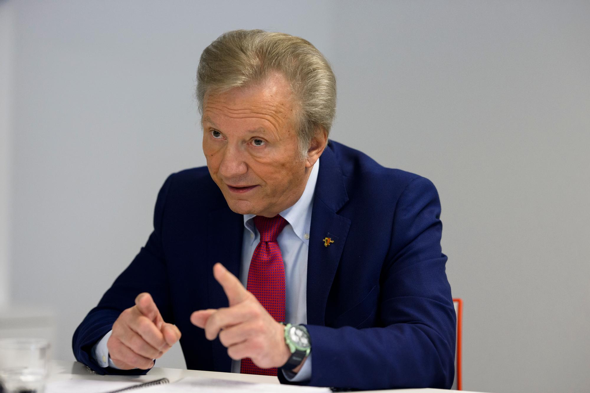 Face à face entre Philippe Morel et Marie-Claude Sawerschel, locaux du Temps. 9.3.2023. Eddy Mottaz / Le Temps