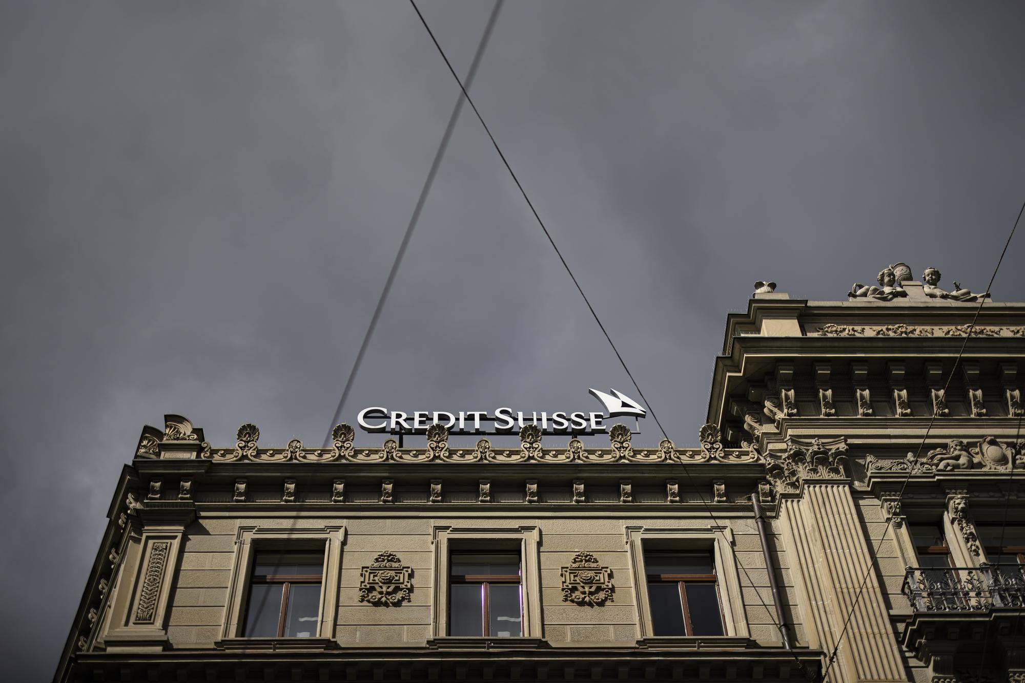 The logo of the Swiss bank Credit Suisse is seen at the banks headquarters at Paradeplatz in Zurich, Switzerland on Monday, March 27, 2023. (KEYSTONE/Michael Buholzer)