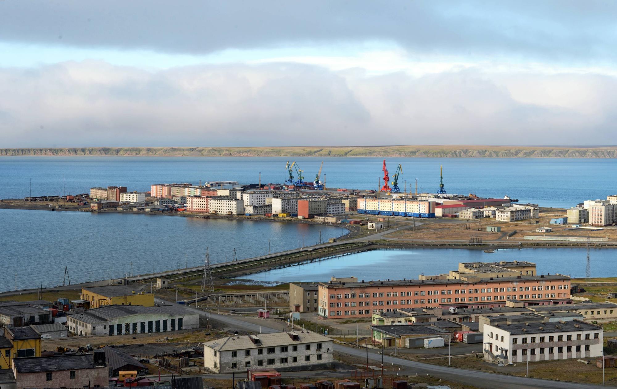 Russian cities. Pevek 5607025 17.08.2015 View on the Port of Pevek. Andrey Zima / Sputnik Chukotka Autonomous Area Russia PUBLICATIONxINxGERxSUIxAUTxONLY Copyright: xAndreyxZimax