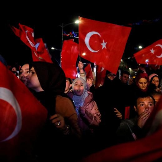 Des électeurs d'Erdogan lors d'un meeting politique