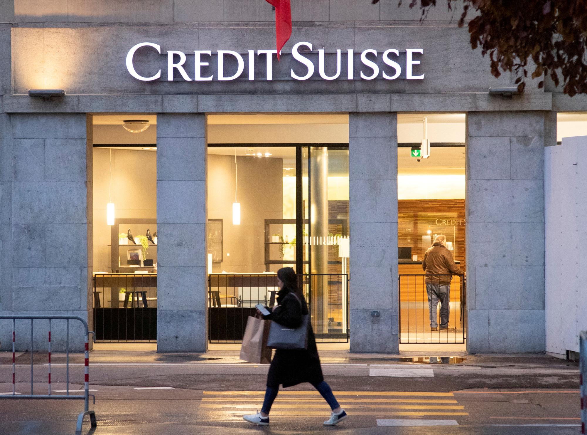 FILE PHOTO: The logo of Swiss bank Credit Suisse is seen in front of a branch office in Bern, Switzerland November 29, 2022. REUTERS/Arnd Wiegmann/File Photo