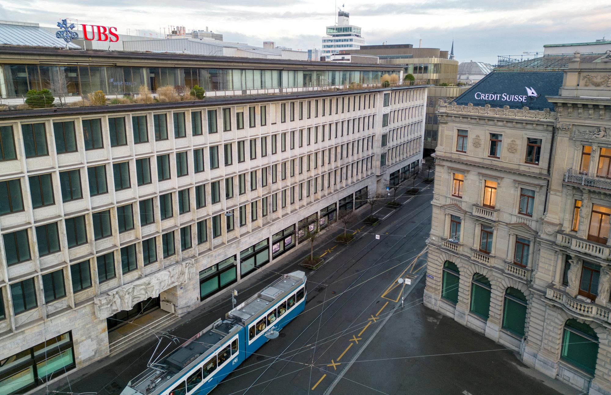 FILE PHOTO: Buildings of Swiss banks UBS and Credit Suisse are seen on the Paradeplatz in Zurich, Switzerland, March 20, 2023. REUTERS/Denis Balibouse/File Photo