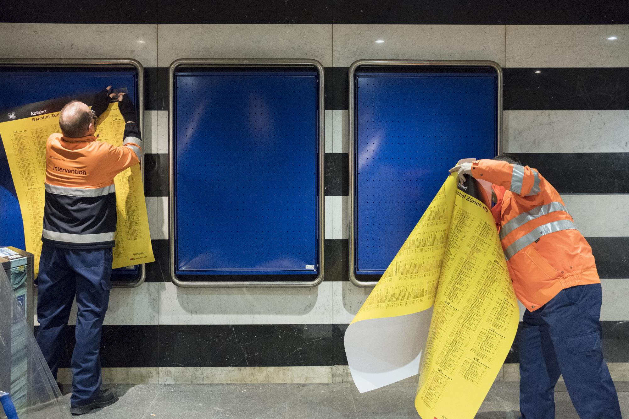 Der diesjaehrige Fahrplanwechsel der SBB wird am Sonntag, 11. Dezember 2016, vollzogen und steht ganz im Zeichen des Gotthards. Mit der Eröffnung des Gotthard-Basistunnels verkuerzen sich die Reisezeiten von Norden nach Sueden um rund 30 Minuten. (KEYSTONE/Petra Orosz)