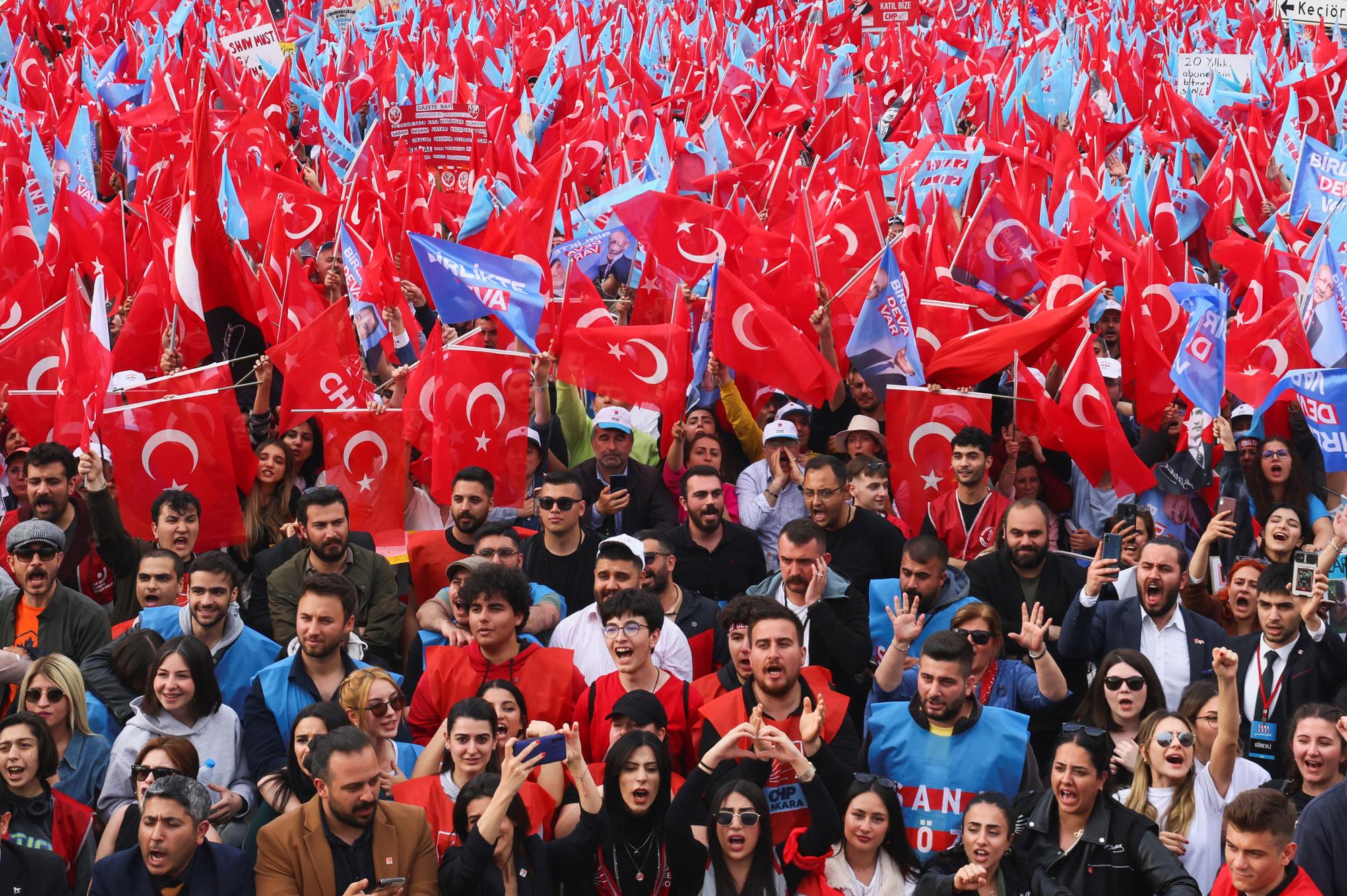 Supporters of Kemal Kilicdaroglu, presidential candidate of Turkey's main opposition alliance, attend a rally ahead of the May 14 presidential and parliamentary elections, in Ankara, Turkey May 12, 2023. REUTERS/Yves Herman