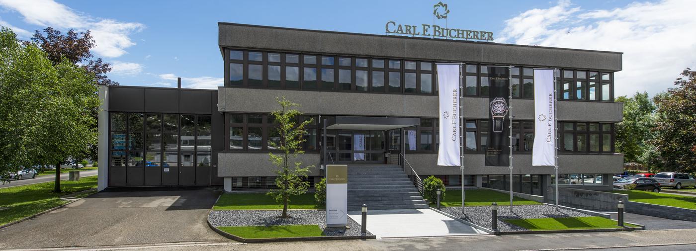 A Lengnau (BE), entre Bienne et Soleure, où la marque Carl F. Bucherer a concentré l'ensemble de sa production et de ses connaissances. Environ 65 employés y sont regroupés. L'objectif est d'y produire 30 000 montres par an «le plus vite possible».