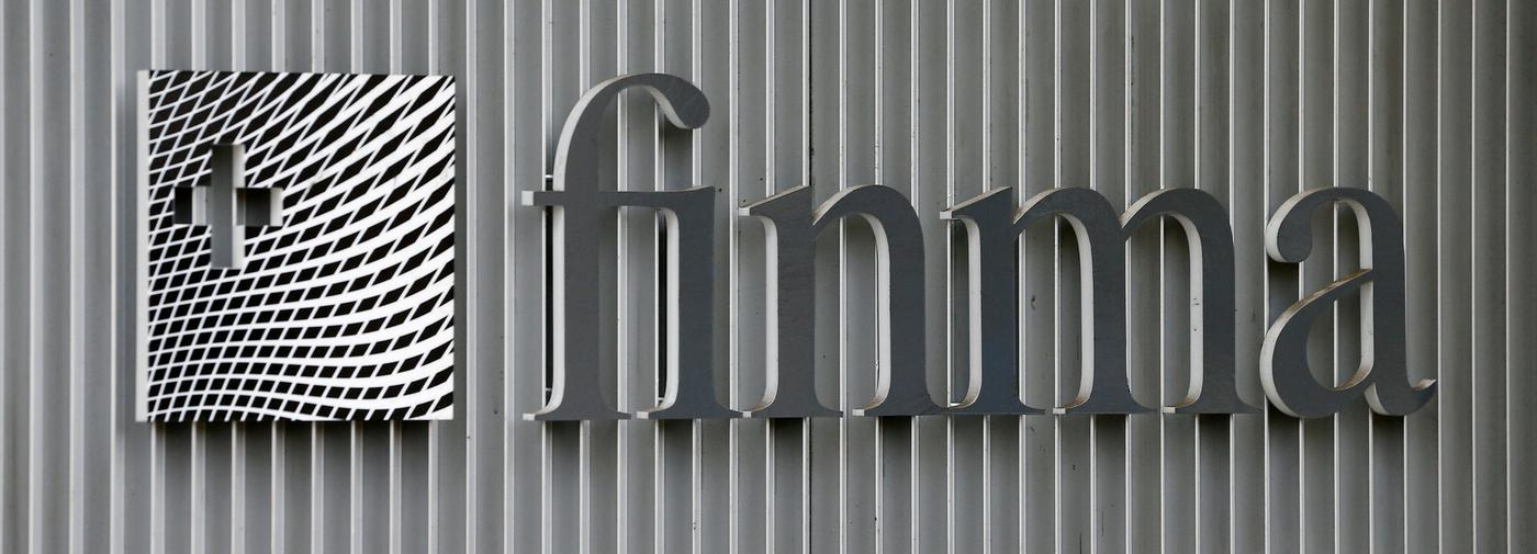 Le FMI suggère que la Finma joue un rôle plus direct dans la surveillance des banques, en nommant et payant les auditeurs, de manière à réduire les conflits d'intérêts.