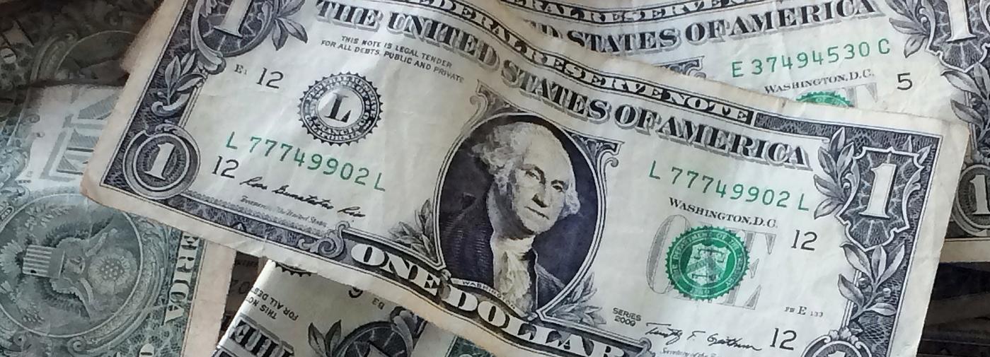 Image d'illustration. Des billets d'un dollar à New York, le 24 octobre 2016.