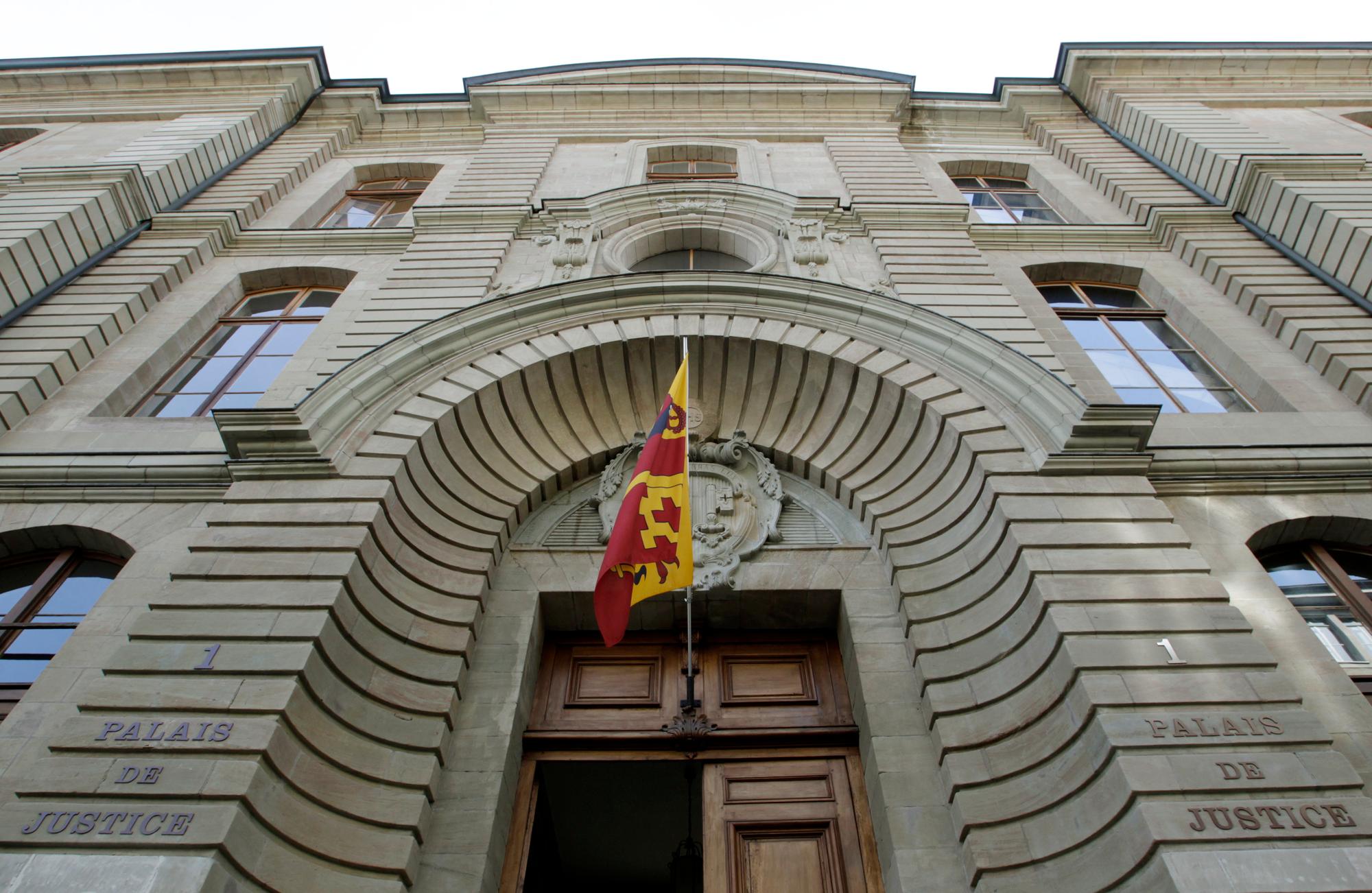 L'entrée du Palais de justice, à Genève.
