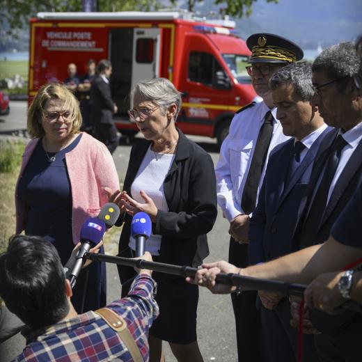 La première ministre Elisabeth Borne prend la parole à Annecy ce jeudi.