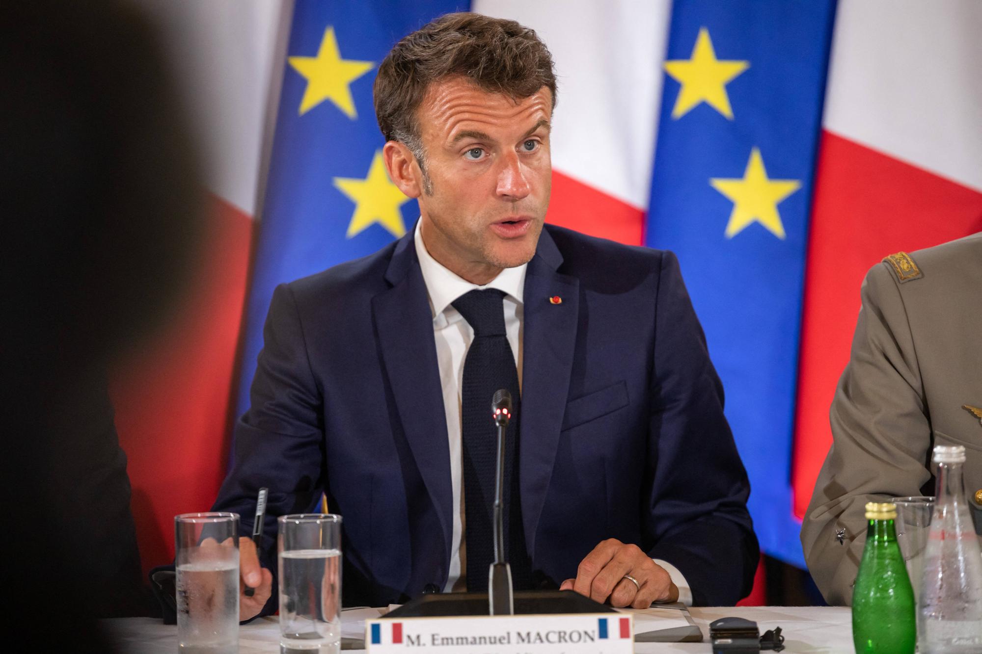 Emmanuel Macron aux Invalides le 19 juin.