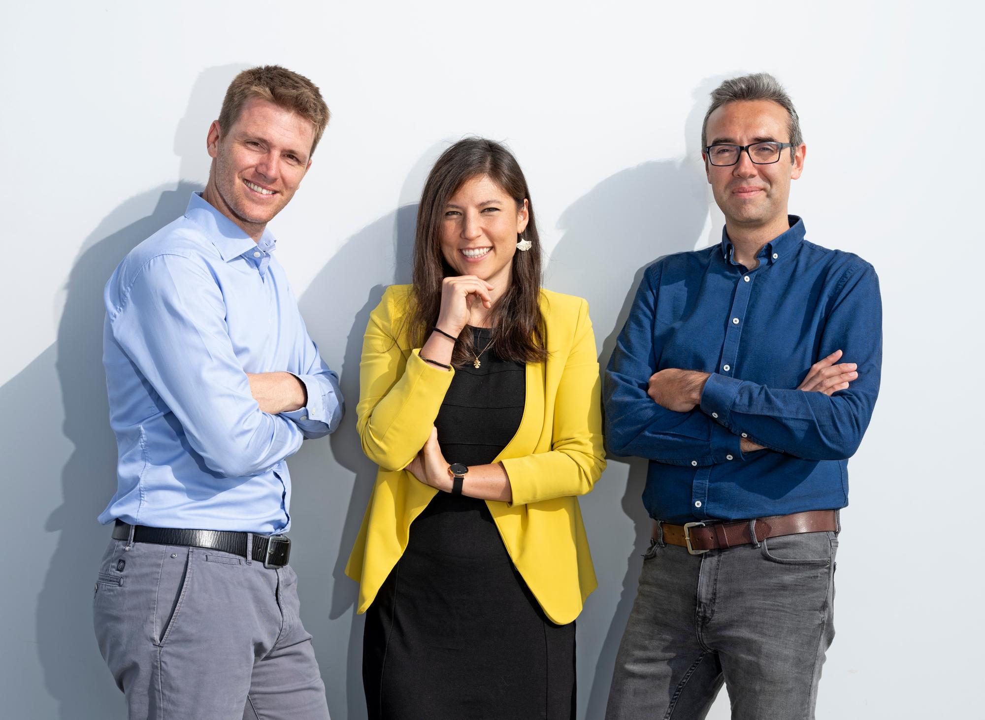 Diego Dupouy, Déborah Heintze et Ata Tuna Ciftlik (de gauche à droit), les trois co-fondateurs de Lunaphore.