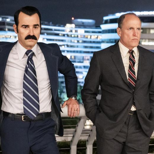 Justin Theroux en Dupond ou Dupont de l'espionnage et Woody Harrelson, espion psychorigide: le tandem de choc de «White House Plumbers», avec le complexe du Watergate en arrière-plan.