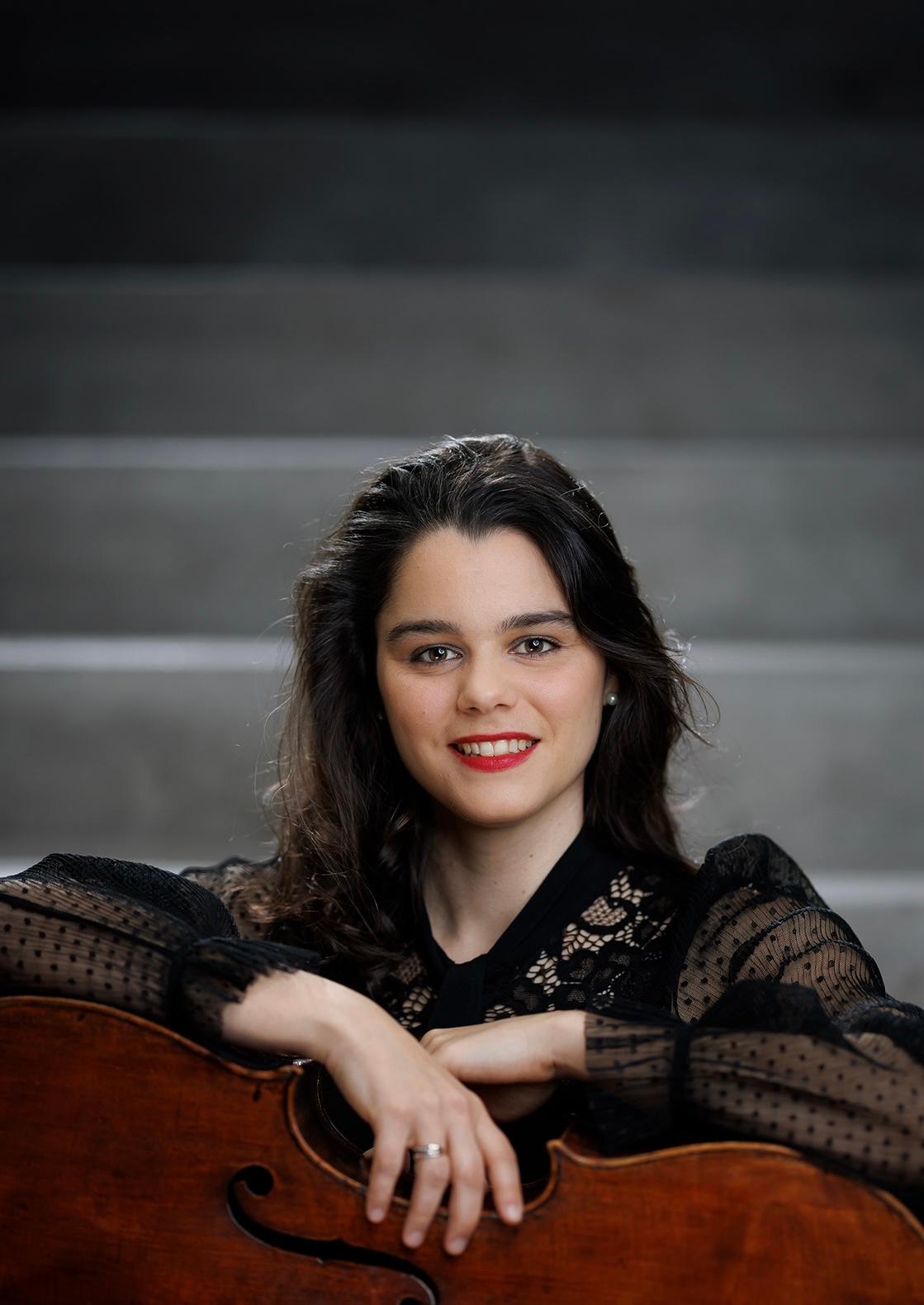 Portrait de l'auteur Estelle Revaz