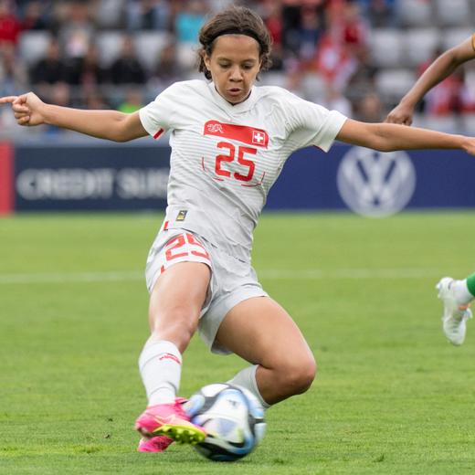 Switzerland's Iman Beney during the soccer match between Switzerland and The Zambia, at the Tissot Arena, Switzerland, Friday June 30, 2023. (KEYSTONE/Marcel Bieri)