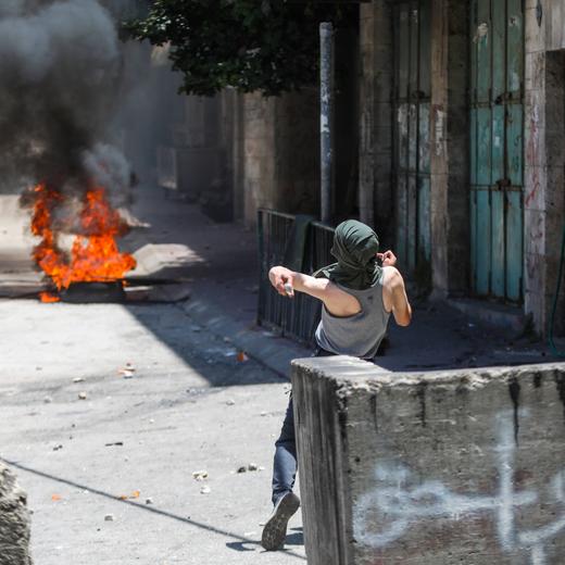 Palestinian protesters clash with Israeli forces following a demonstration in the West Bank city of Hebron protesting an Israeli military operation in Jenin for the second day Palestinian protesters clash with Israeli forces following a demonstration in the West Bank city of Hebron protesting an Israeli military operation in Jenin for the second day, on July 4, 2023. A general strike is observed today in Gaza strip and West Bank, including East Jerusalem, in protest against the Israeli army incursion into the northern West Bank city of Jenin and the killing of 10 people since yesterday. Photo by Mamoun Wazwaz/APAimages Hebron West Bank Palestinian Territory 040723_HEBON_MW_2_00 23 Copyright: xapaimagesxMamounxWazwazxxapaimagesx