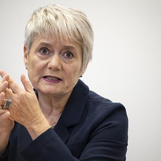 Justizdirektorin Jacqueline Fehr informiert an einem Point de Presse zum Thema Datensicherheitsvorfall bei der Direktion JI in den Jahren 2006 bis 2012, aufgenommen am Dienstag, 6. Dezember 2022 in Zuerich. (KEYSTONE/Ennio Leanza)