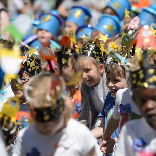 La députée Oriane Sarrasin a critiqué la participation de certaines écoles aux cortèges des abbayes vaudoises (photo d'illustration).