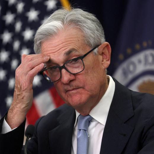 La consommation des ménages américains n'est pas particulièrement sensible à la remontée des taux d'intérêt, au grand désarroi de la Fed, présidée par Jerome Powell