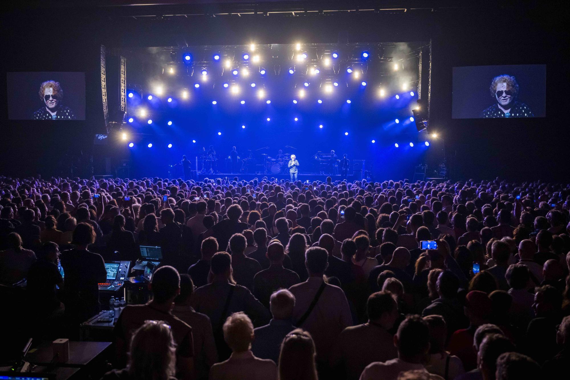 Lead singer Mick Hucknall of English soulpop band Simply Red performs on the stage of the Stravinski hall at the 57th Montreux Jazz Festival (MJF), in Montreux, Switzerland, Friday, June 30, 2023. The Montreux Jazz Festival (MJF) runs from June 30 to July 15 and features 400 concerts. (KEYSTONE/Martial Trezzini)