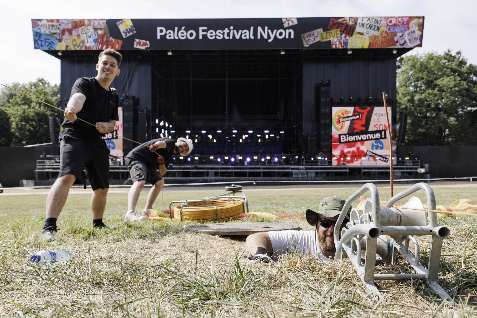 epa10751223 Technicians prepare the main stage one day before the opening of the 46th edition of the Paleo Festival, in Nyon, Switzerland, 17 July 2023. The Paleo is an open-air music festival running from 18 to 23 July with about 250,000 spectators expected to attend over six days. EPA/SALVATORE DI NOLFI