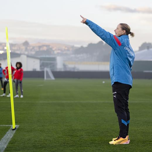 Switzerland's head coach Inka Grings gestures during a training session on the training ground Tahuna Park in Dunedin, New Zealand on Tuesday July 18, 2023. (KEYSTONE/Michael Buholzer)
