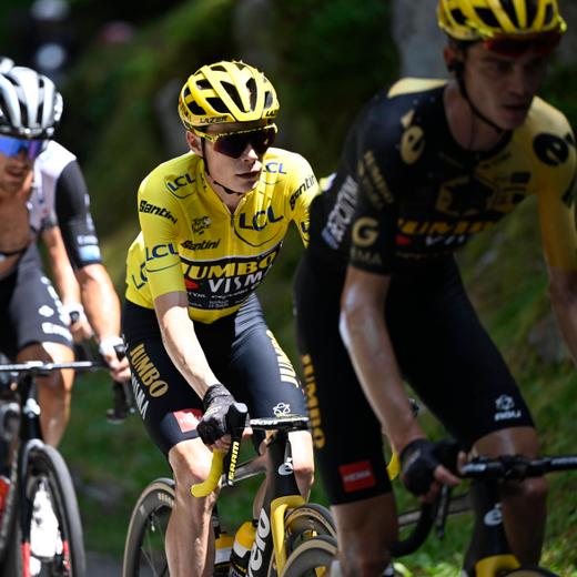 COURCHEVEL, FRANCE - JULY 19 : Vingegaard Jonas DEN of Jumbo-Visma during stage 17 of the 110th edition of the Tour de France 2023 cycling race, a stage of 166 kms with start in Saint-Gervais Mont Blanc and finish in Courchevel on July 19, 2023 in Courchevel, France, 19/07/2023 Motordriver Kenny Verfaillie - Tour de France 2023 - Stage 17 PhotoNews/Panoramic PUBLICATIONxINxGERxSUIxAUTxHUNxONLY
