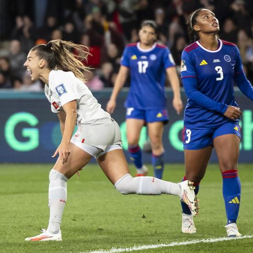 epa10759341 Switzerland's midfielder Seraina Piubel (L) celebrates after scoring a goal during the FIFA Women's World Cup 2023 soccer match between Switzerland and Philippines at the Dunedin stadium in Dunedin, New Zealand, 21 July 2023. EPA/MICHAEL BUHOLZER