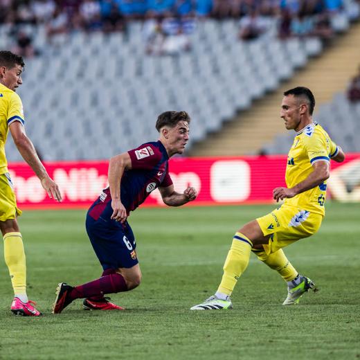 August 20, 2023, Barcelona, Barcelona, Spain: Gavi of FC Barcelona, Barca and Ruben Alcaraz of Cadiz CF in action during the Spanish league, La Liga EA Sports, football match played between FC Barcelona and Cadiz CF at Estadi Olimpic Lluis Company on August 20, 2023 in Barcelona, Spain. Barcelona Spain - ZUMAa181 20230820_zaa_a181_032 Copyright: xJavierxBorregox