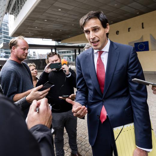 BRUSSELS - Outgoing Minister of Foreign Affairs Wopke Hoekstra CDA speaks to the press after a conversation with President Ursula von der Leyen of the European Commission. Hoekstra has been put forward by the cabinet as successor to European Commissioner Frans Timmermans. ANP ROB ENGELAAR netherlands out - belgium out PUBLICATIONxINxGERxSUIxAUTxONLY Copyright: xx x476648109x originalFilename: 476648109.jpg