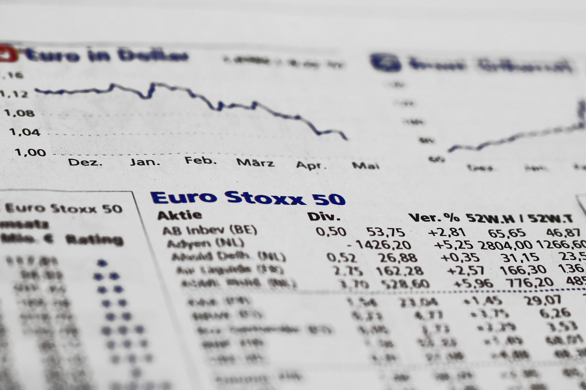 aktien,aktienindex,euro stoxx 50,aktie,wertpapier,wertpapiere *** shares,stock market,euro stoxx 50,certificate,stock,stock certificate,stocks h1x-hk4 EDITORIAL USE ONLY