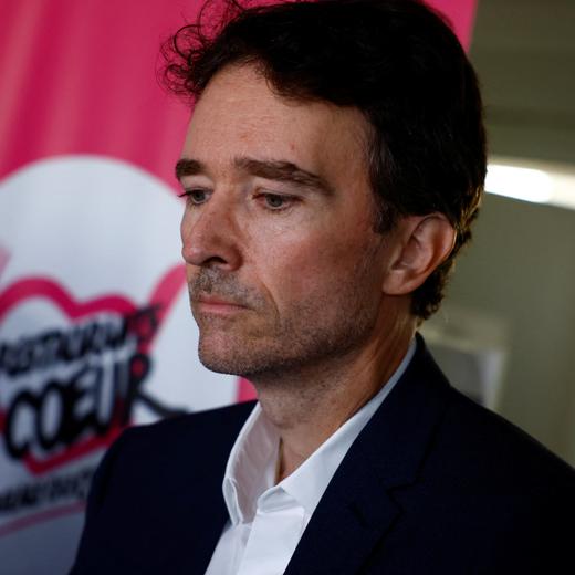 Antoine Arnault, overseeing Image and Environment for LVMH, attends a joint press conference after a visit at the headquarters of the charity food distribution Association "Les Restos Du Coeur" (Restaurants of the Heart) in Paris, after the French luxury group LVMH said on Monday it would contribute to the association and pledged 10 million euros, France, September 5, 2023. REUTERS/Sarah Meyssonnier