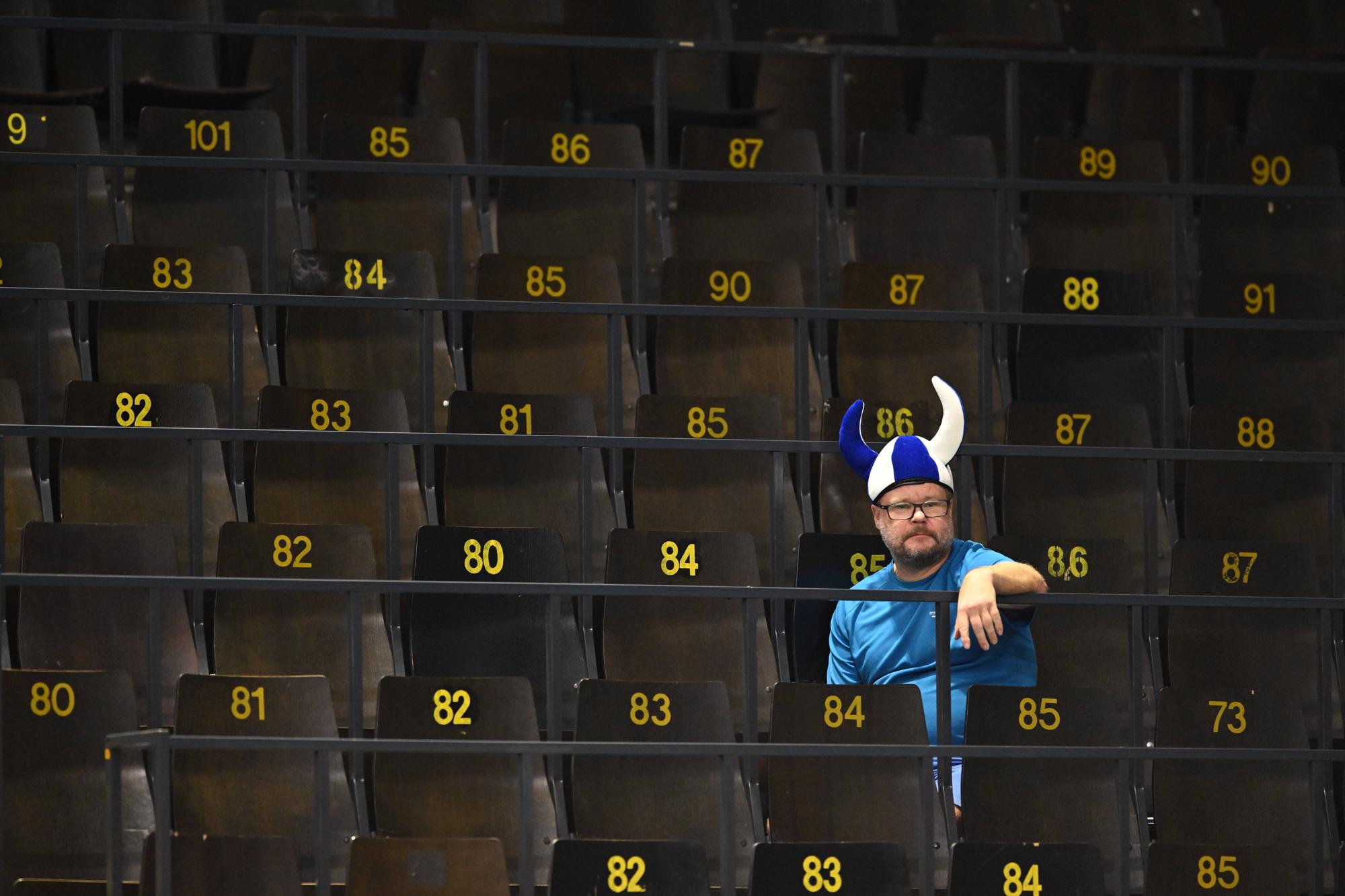 Tennis, Davis Cup, USA - Finnland Croatia, Split, 160923. SC Grip. Meeting of the 3rd round of the Davis Cup, Group D, USA - Finland, Tommy Paul USA - Emil Ruusuvuori FIN. In the photo: fan. Photo: Ante Cizmic / CROPIX Split CROATIA Copyright: xxAntexCizmicx paul_ruusuvuori5-160923