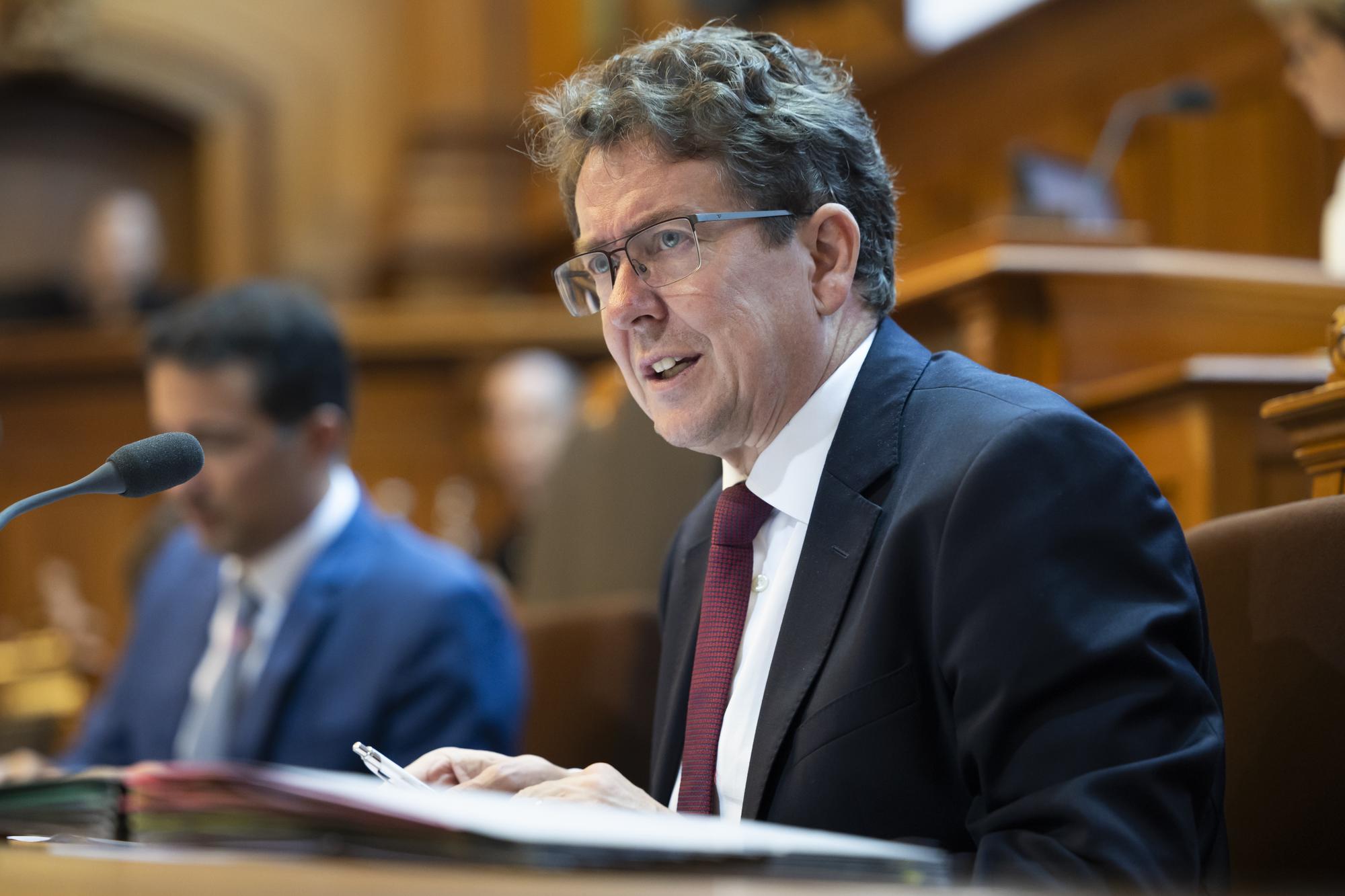 Bundesrat Albert Roesti spricht waehrend der Debatte im Staenderat, in der Herbstsession der Eidgenoessischen Raete, am Mittwoch, 20. September 2023, in Bern. (KEYSTONE/Peter Klaunzer)