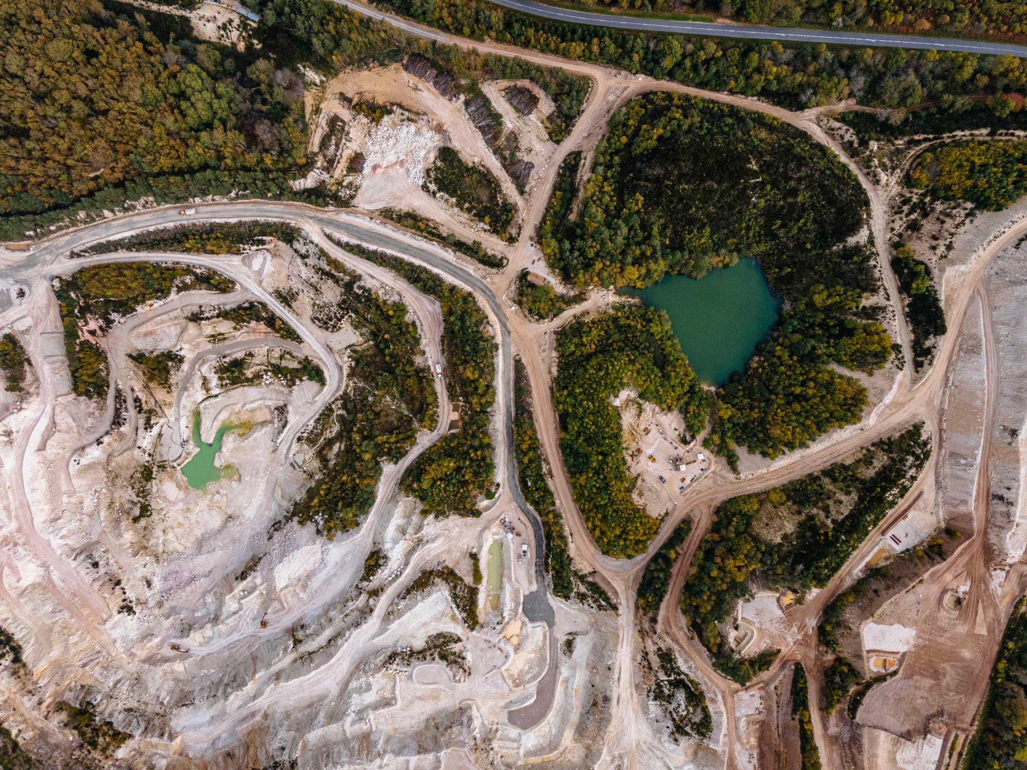 La carrière de kaolin d'Echassières.