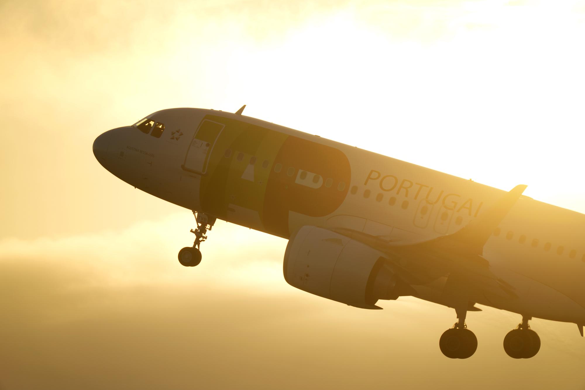 A TAP Air Portugal Airbus A320 takes off from Lisbon at sunrise, Thursday, Sept. 28, 2023. Portugal's government is expected to announce Thursday that it is having another stab at privatizing flag carrier TAP Air Portugal. (AP Photo/Armando Franca)